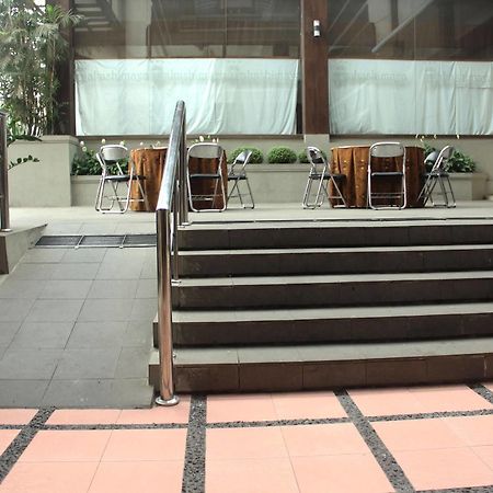 Zen Rooms Grand Hotel למבאנג מראה חיצוני תמונה