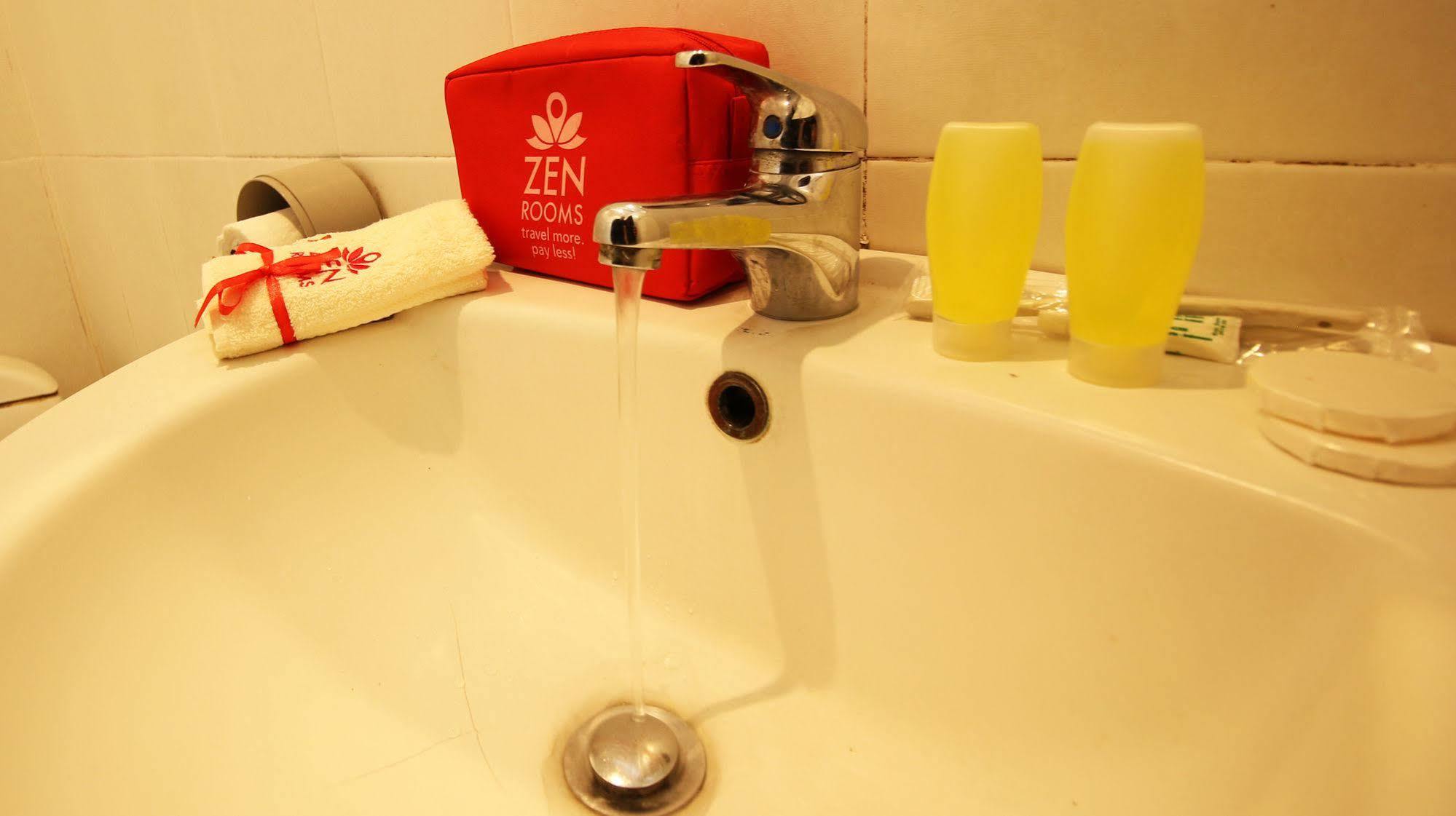 Zen Rooms Grand Hotel למבאנג מראה חיצוני תמונה