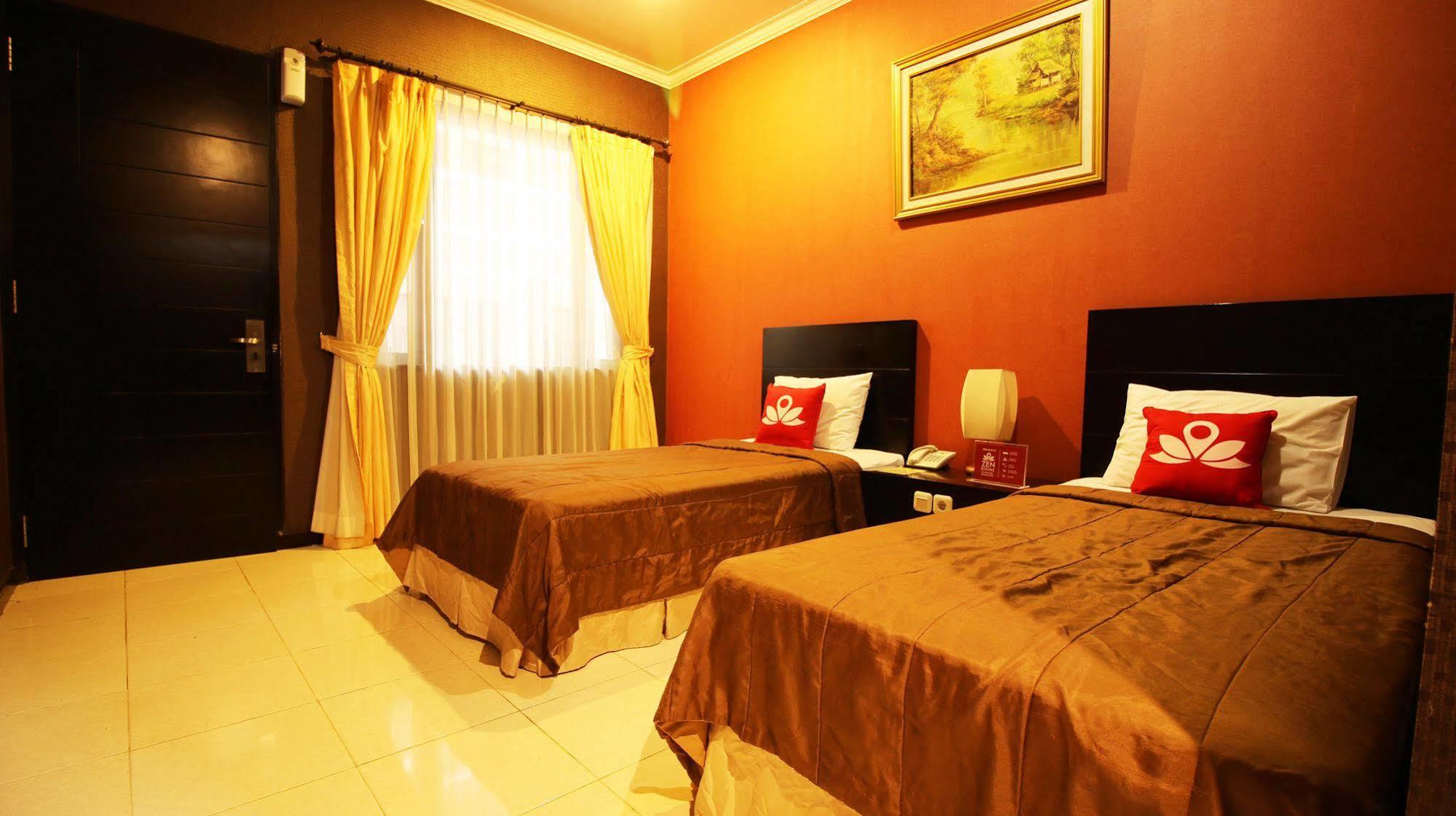 Zen Rooms Grand Hotel למבאנג מראה חיצוני תמונה